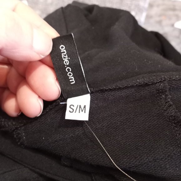 Final Sale Onzie Womens Black #627 Hooded Long Asymmetrical Wrap Jacket Size S/M - Picture 6 of 6